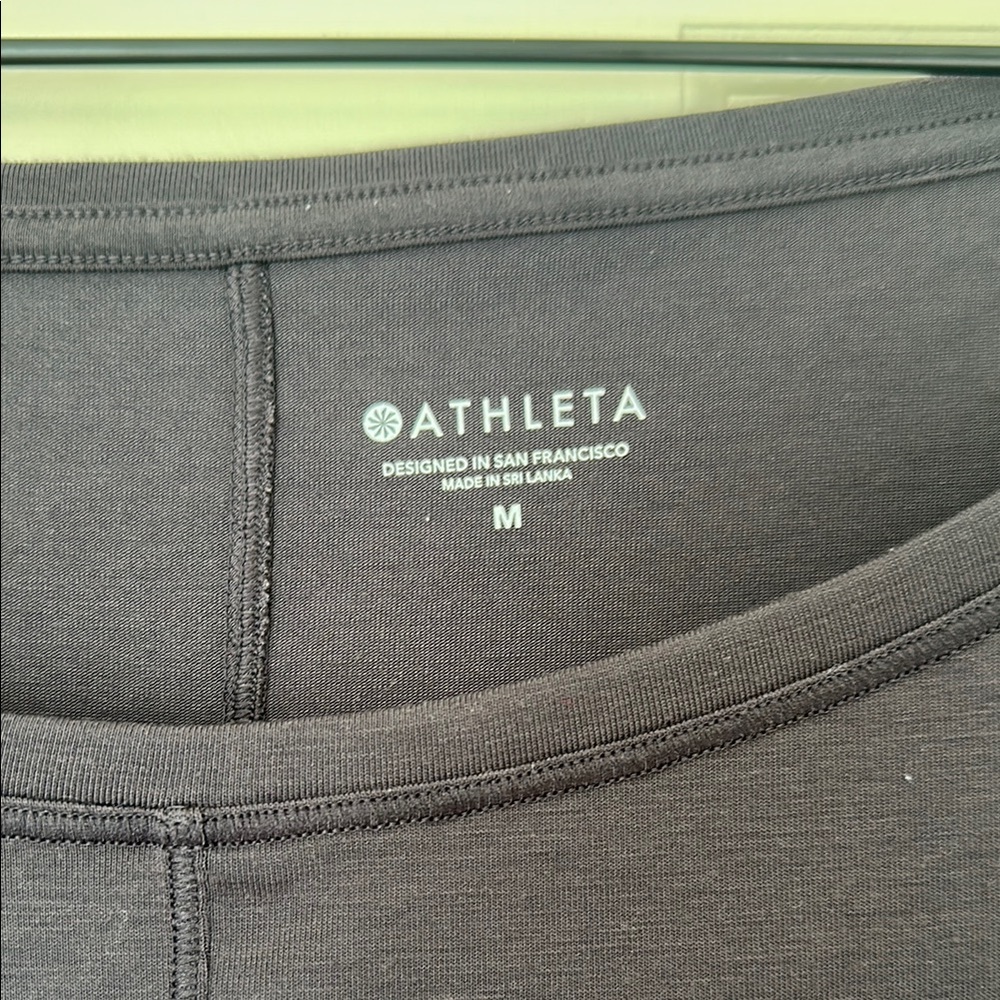 Athleta Women's Oversized Tee - Picture 2 of 2